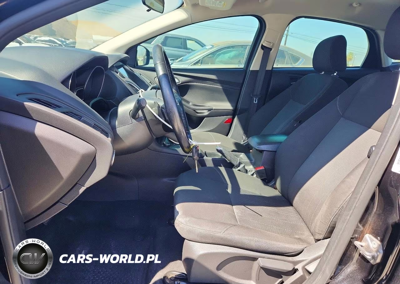2015 Ford Focus Se VIN:1FADP3F27FL248993 - 7