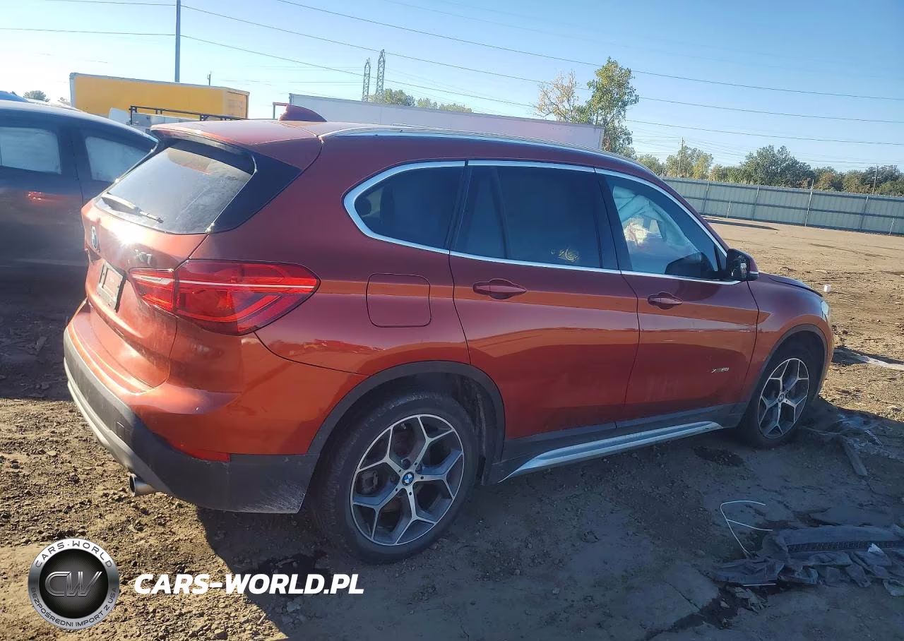 2018 BMW X1 xDrive28I VIN:WBXHT3C32J5K28977 - 3
