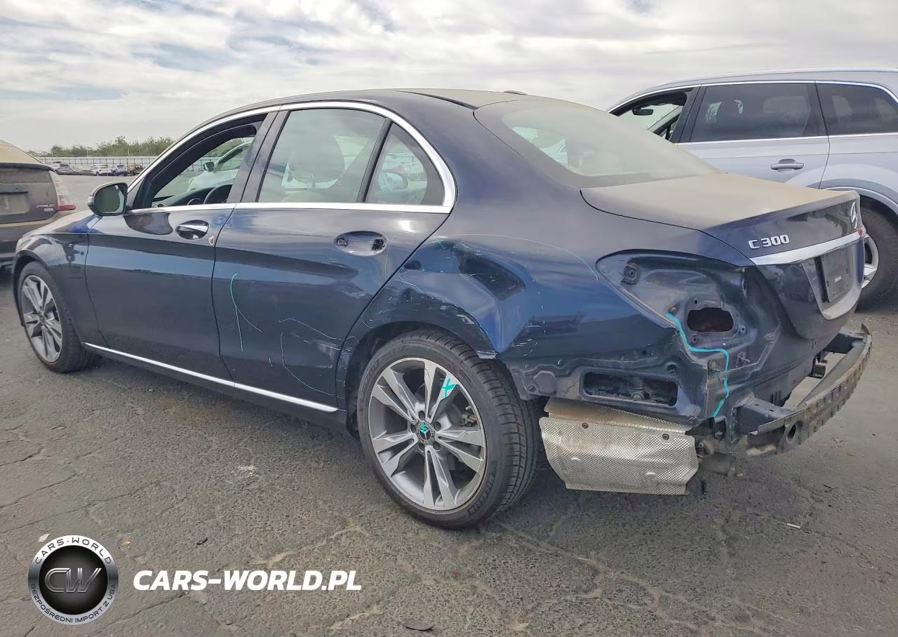 2018 Mercedes-Benz C 300 VIN:55SWF4JB1JU265415 - 2