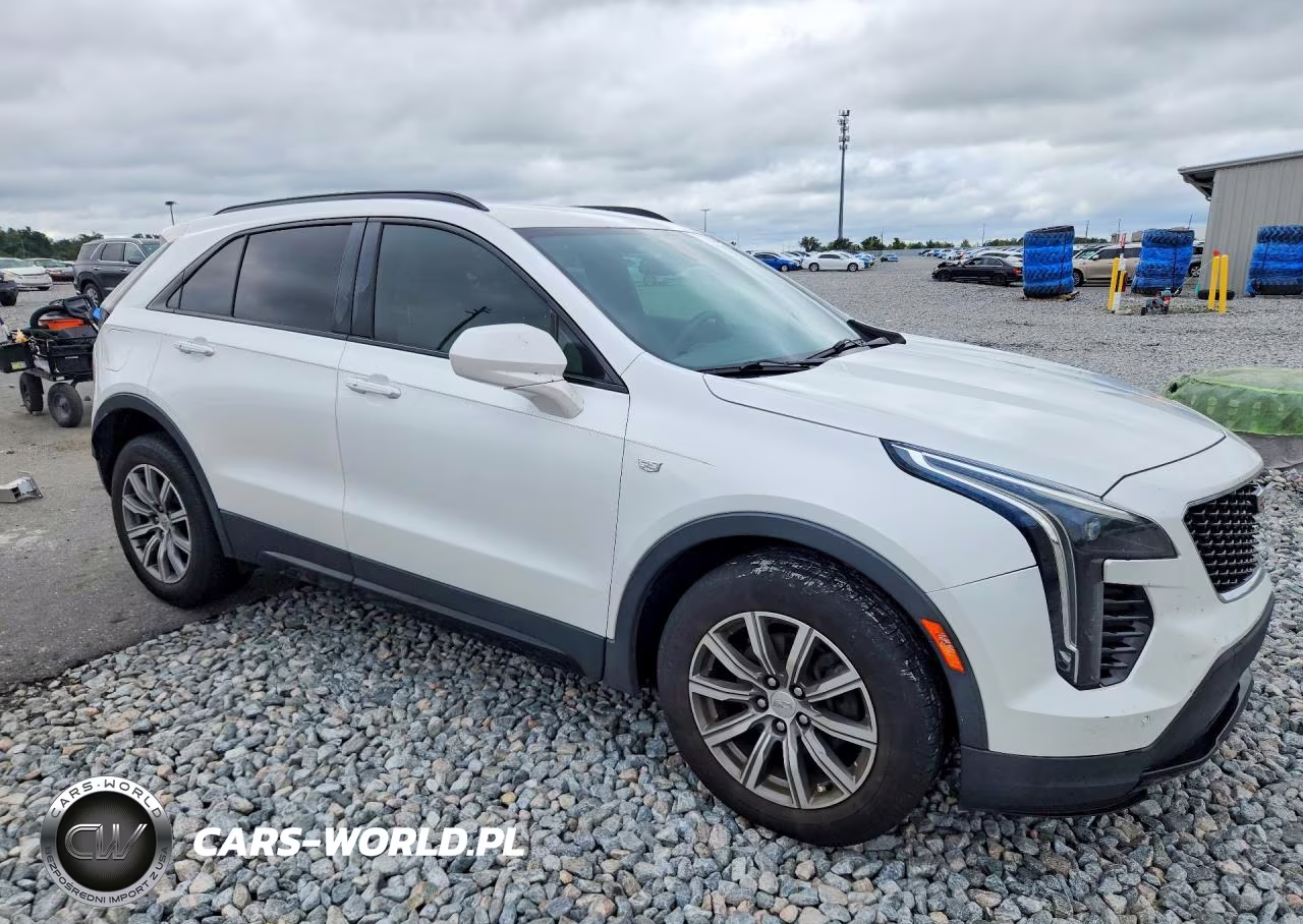 2019 Cadillac Xt4 Sport VIN:1GYFZER46KF176094 - 4