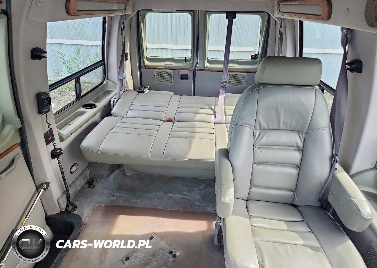 2008 Ford Econoline E250 Van VIN:1FDNE24L58DA54708 - 10