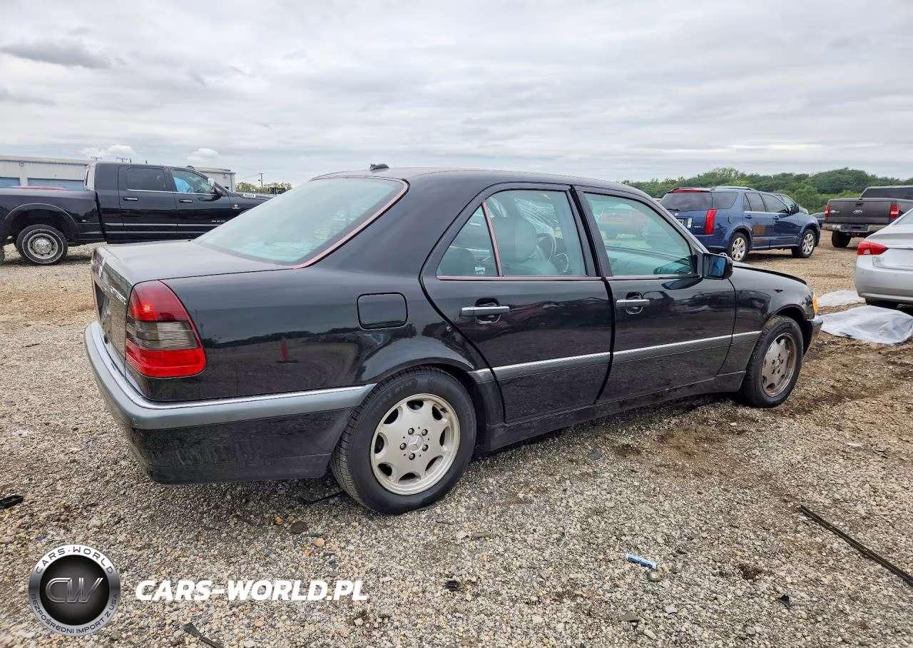 2000 Mercedes-Benz C 230 VIN:WDBHA24GXYA825888 - 3