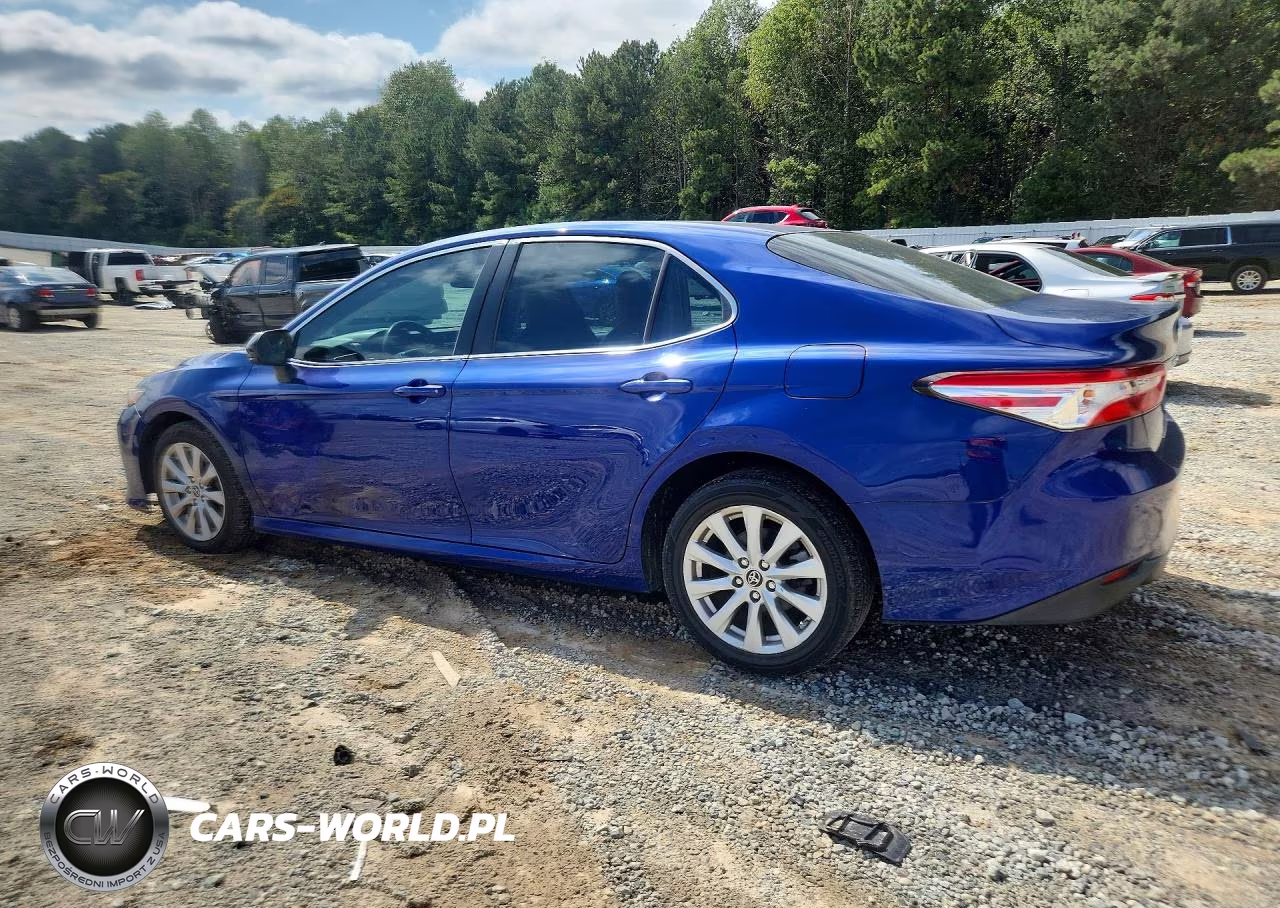 2018 Toyota Camry Le VIN:JTNB11HK5J3015574 - 2