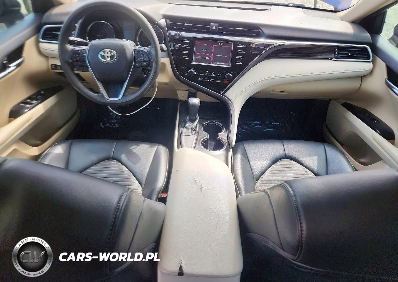 2018 Toyota Camry Le VIN:JTNB11HK5J3015574 - 8