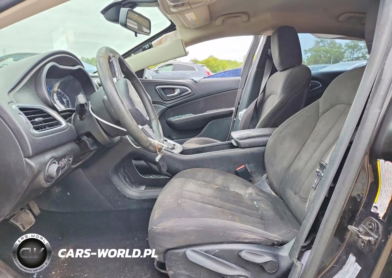 2015 Chrysler 200 Limited VIN:1C3CCCAB1FN574824 - 7