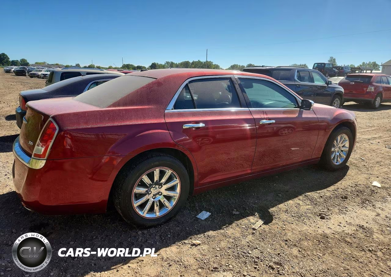 2012 Chrysler 300 Limited VIN:2C3CCACGXCH245332 - 3