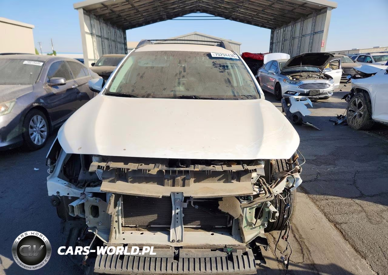 2018 Subaru Outback 2.5I Premium VIN:4S4BSAFC4J3384385 - 5