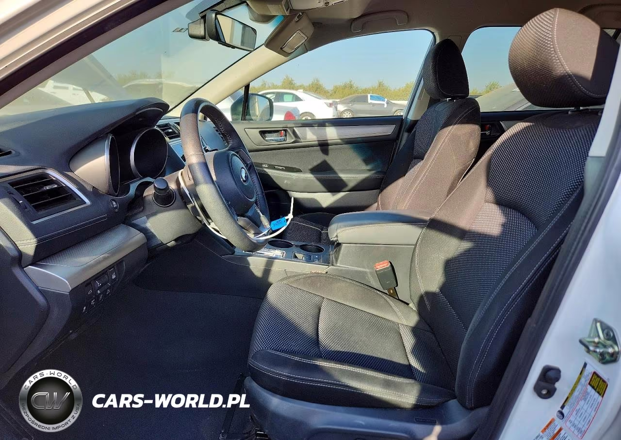 2018 Subaru Outback 2.5I Premium VIN:4S4BSAFC4J3384385 - 7