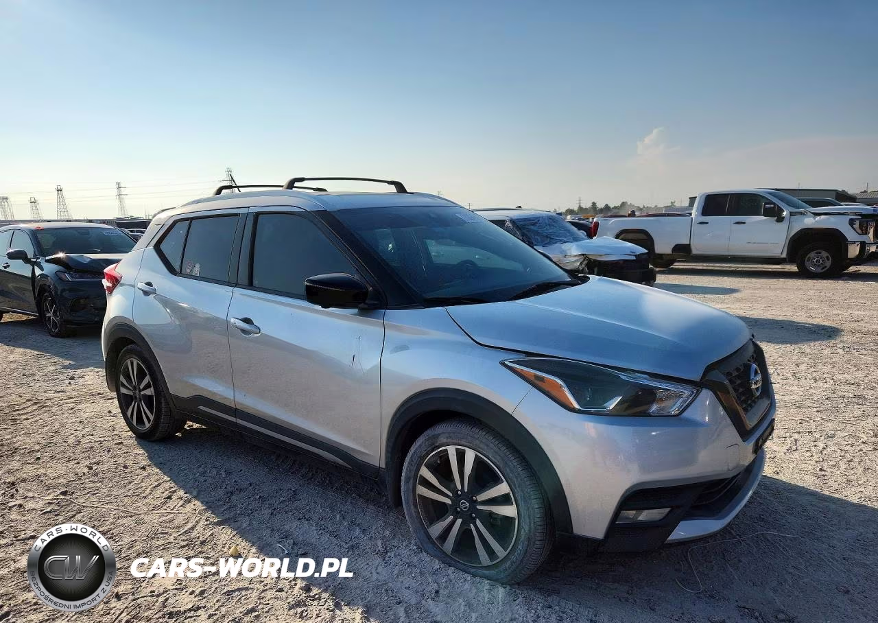 2020 Nissan Kicks Sr VIN:3N1CP5DV7LL508357 - 4