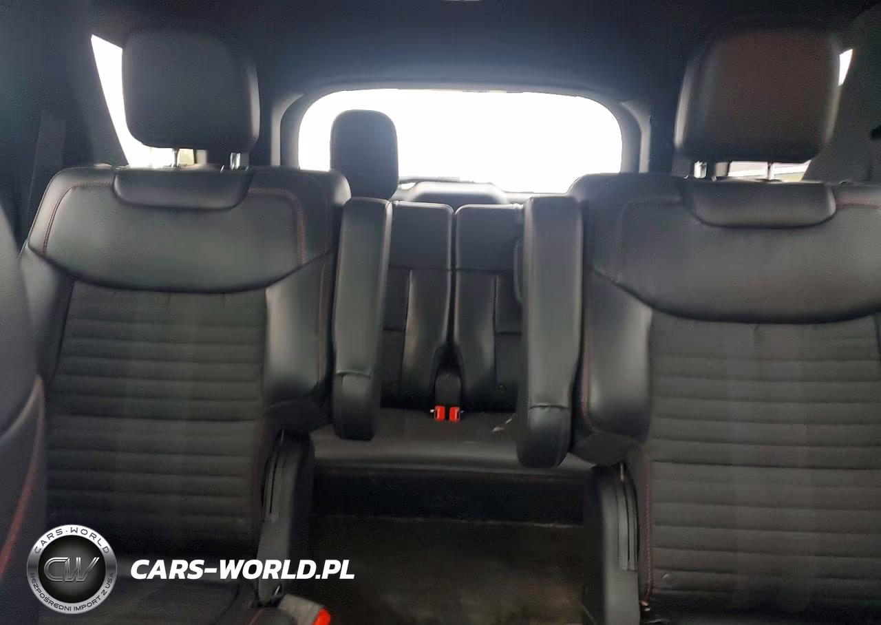 2025 Ford Explorer VIN:1FMUK8KH9SGC39551 - 10