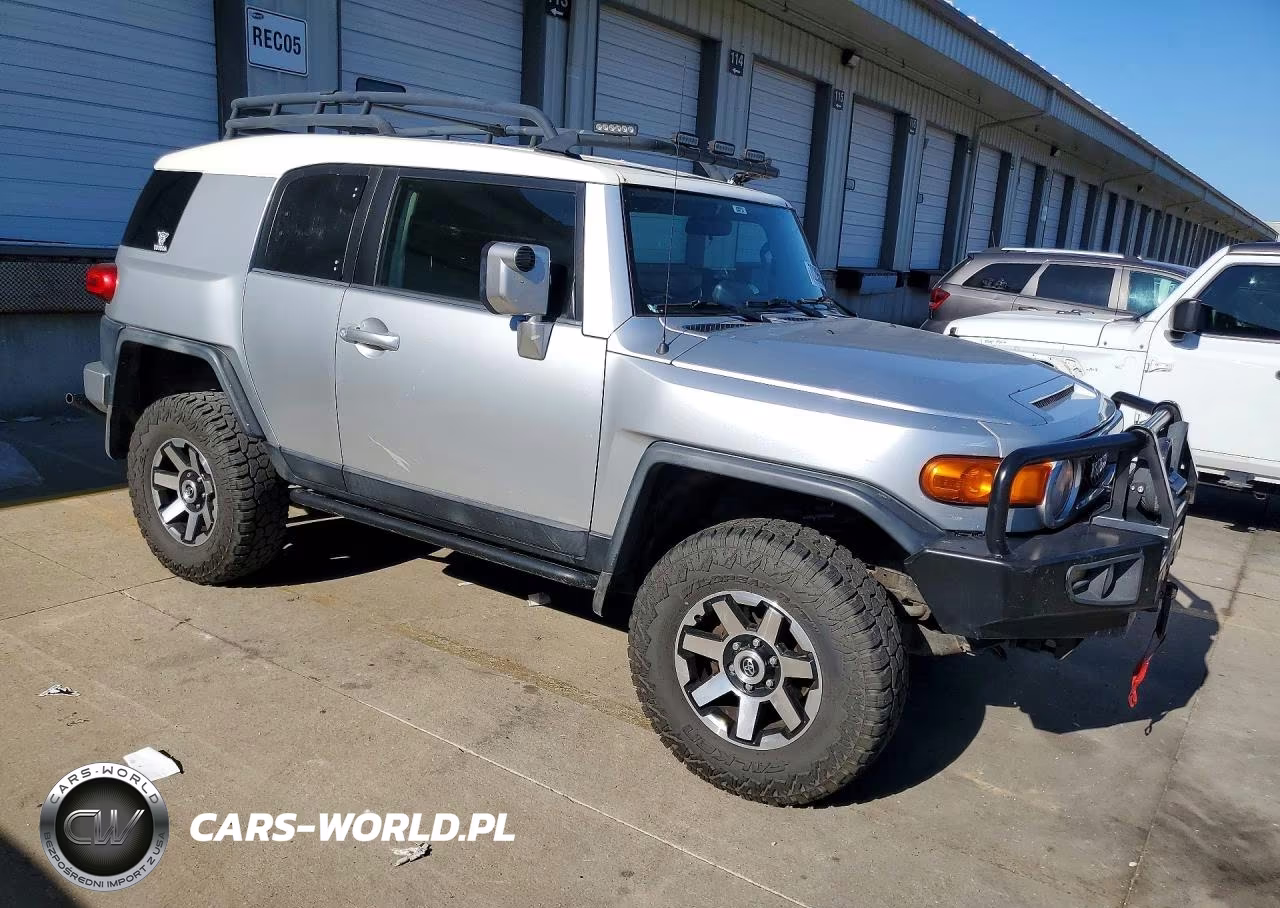 2008 Toyota Fj Cruiser Base VIN:JTEBU11F98K056407 - 4