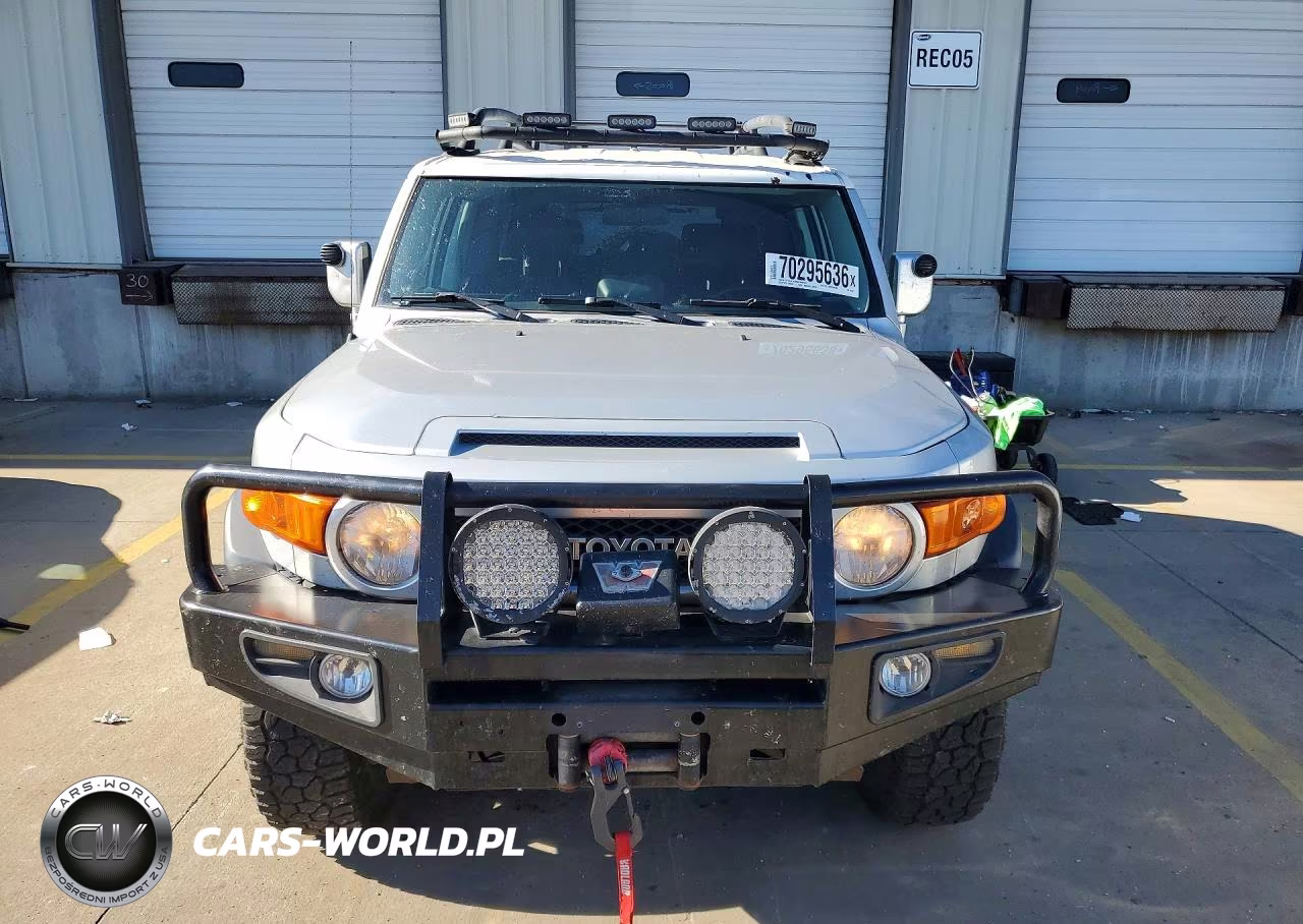 2008 Toyota Fj Cruiser Base VIN:JTEBU11F98K056407 - 5