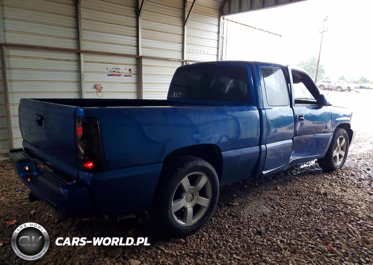 2003 Chevrolet Silverado K1500 VIN:2GCEK19N231362361 - 3