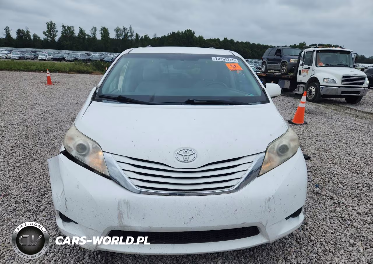 2015 Toyota Sienna Le VIN:5TDKK3DC9FS642845 - 5