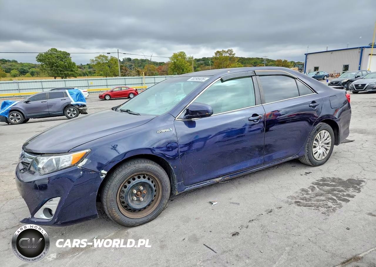 2014 Toyota Camry Hybrid Le