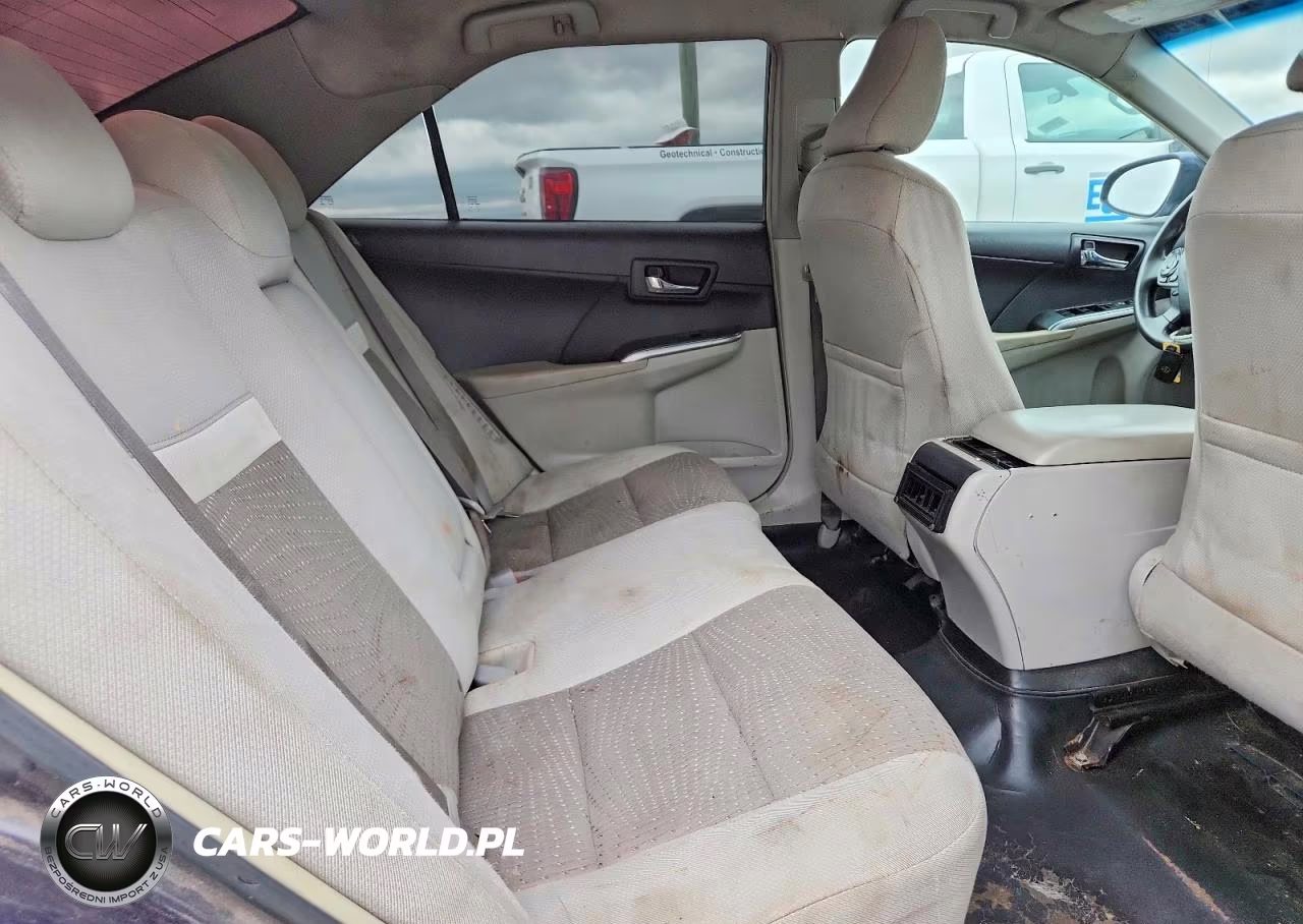 2014 Toyota Camry Hybrid Le VIN:4T1BD1FK9EU124744 - 10