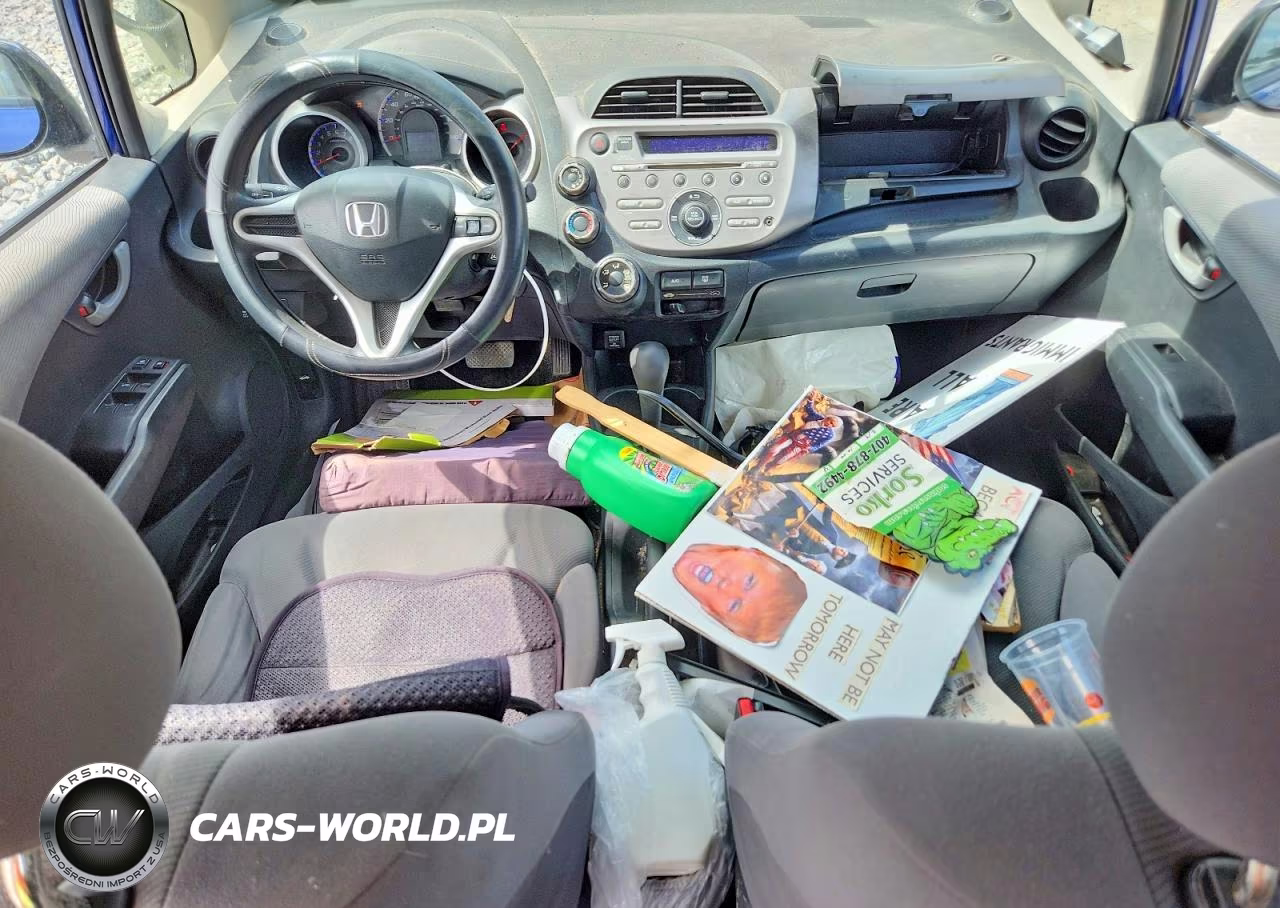2012 Honda Fit VIN:JHMGE8H3XCC026653 - 8