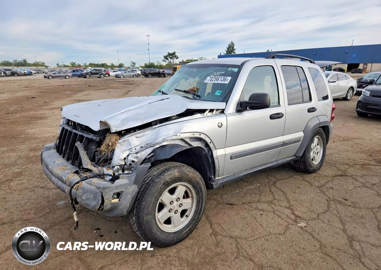 2005 Jeep Liberty Sport VIN:1J4GL48K35W613800 - 1