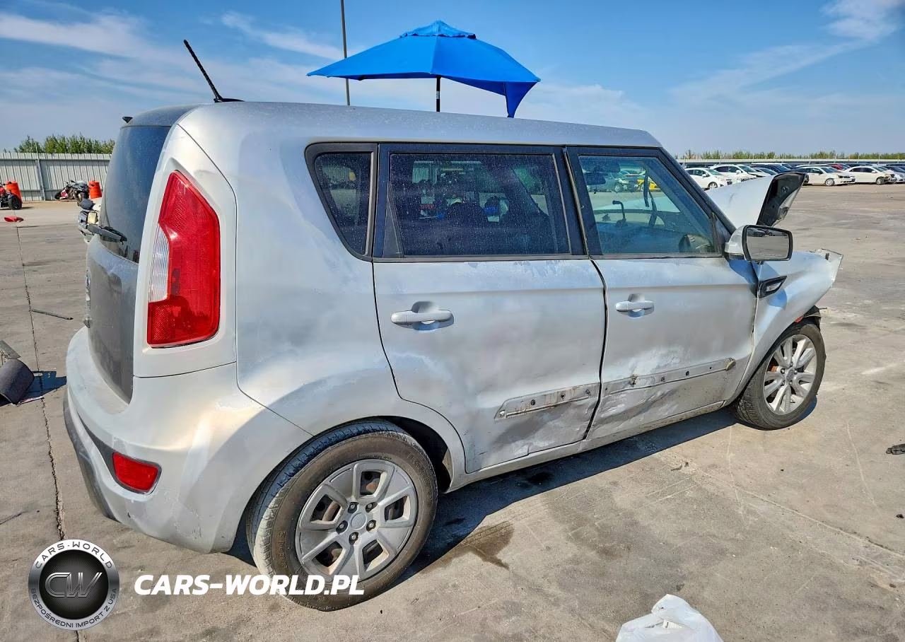 2012 Kia Soul Base VIN:KNDJT2A56C7443606 - 3