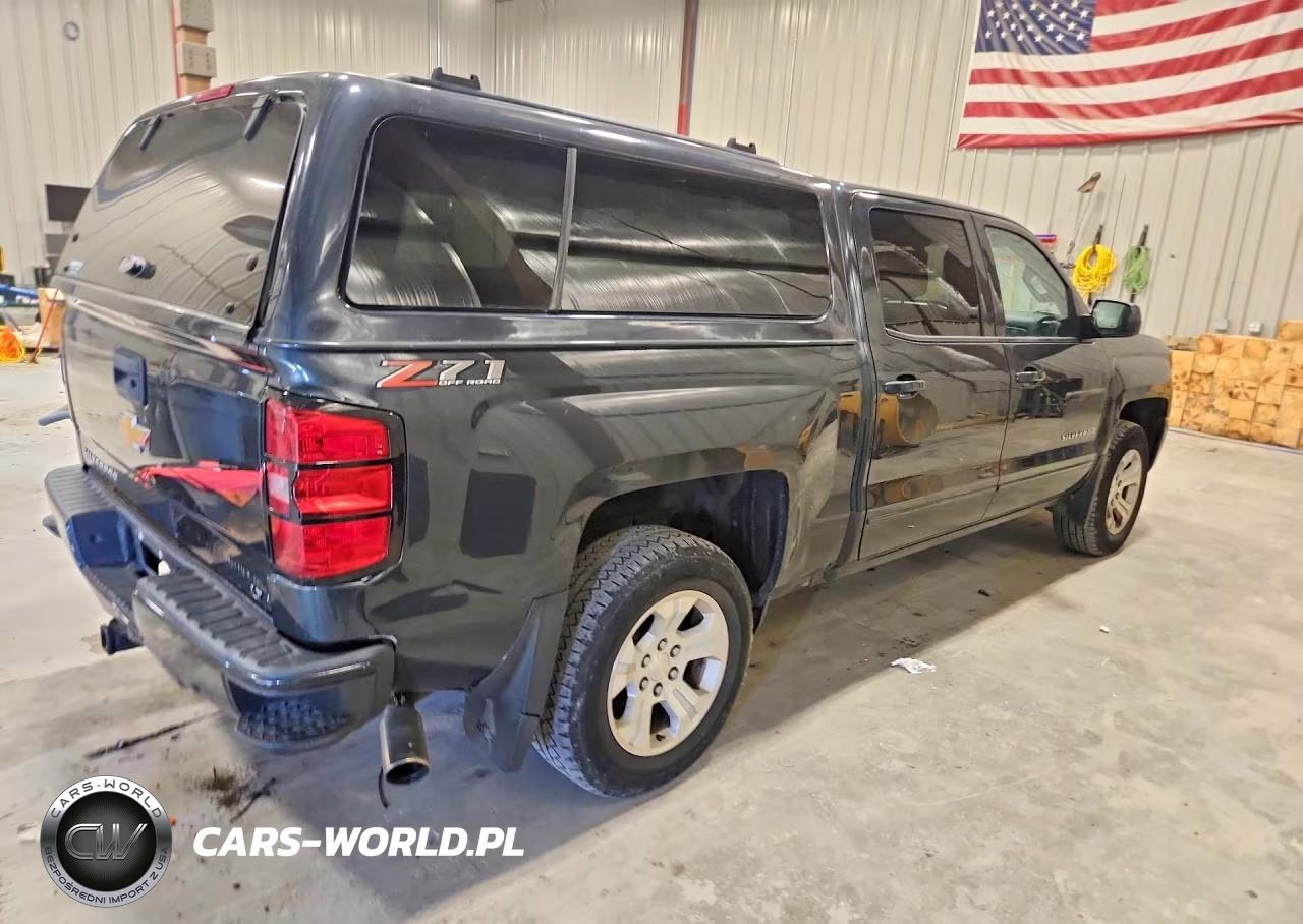 2018 Chevrolet Silverado K1500 Lt VIN:3GCUKREC0JG459643 - 3