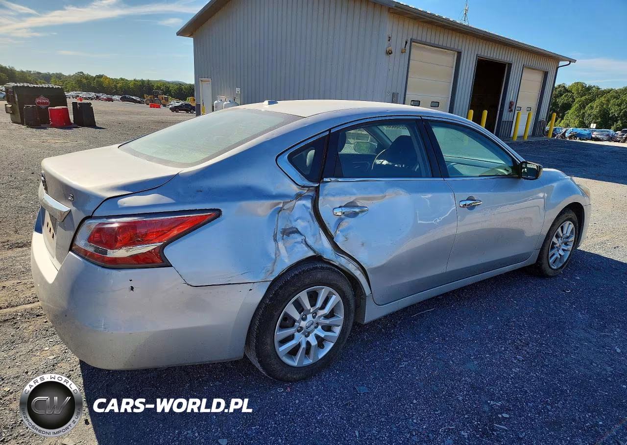 2015 Nissan Altima 2.5 S VIN:1N4AL3AP1FC450214 - 3