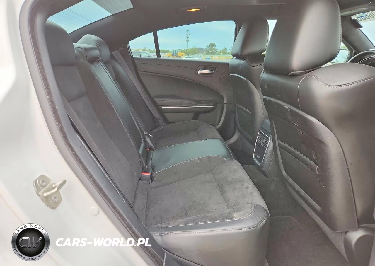 2023 Dodge Charger Scat Pack VIN:2C3CDXGJ6PH612593 - 10