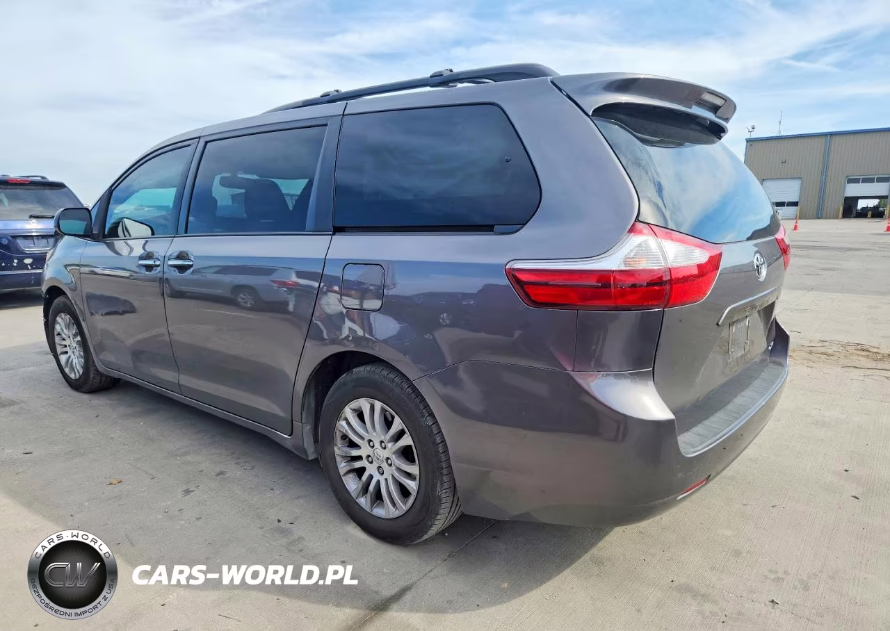 2017 Toyota Sienna Xle 8-Passenger VIN:5TDYZ3DC9HS778675 - 2
