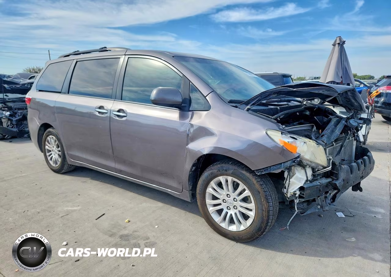 2017 Toyota Sienna Xle 8-Passenger VIN:5TDYZ3DC9HS778675 - 4