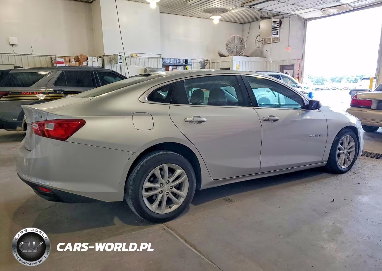 2017 Chevrolet Malibu Lt VIN:1G1ZE5ST9HF266518 - 3