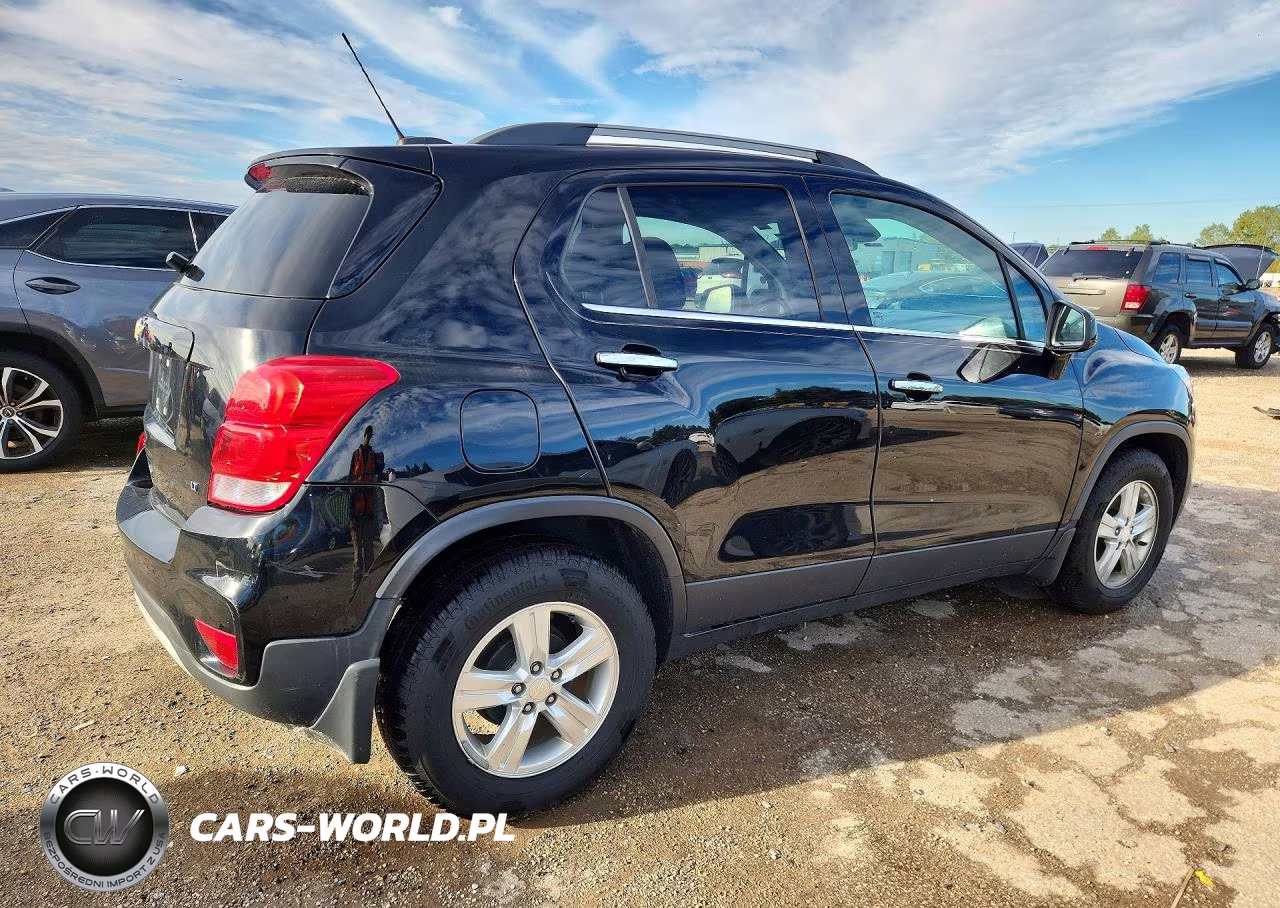 2019 Chevrolet Trax 1Lt VIN:3GNCJLSB0KL245677 - 3