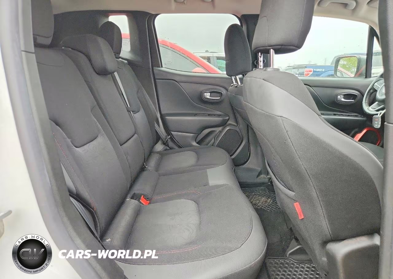 2020 Jeep Renegade Trailhawk VIN:ZACNJBC16LPL24374 - 10
