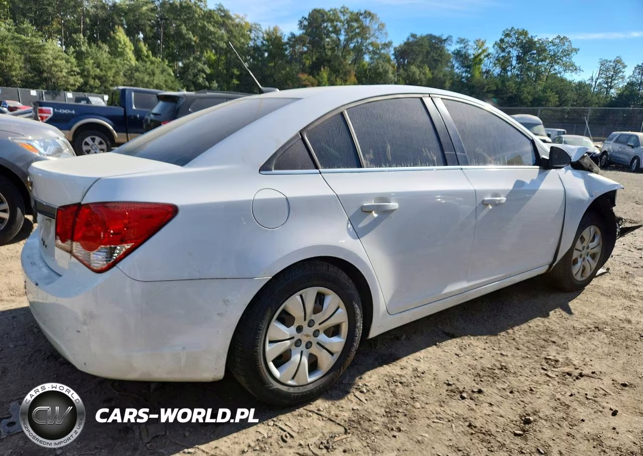 2012 Chevrolet Cruze Ls VIN:1G1PC5SH6C7290643 - 3