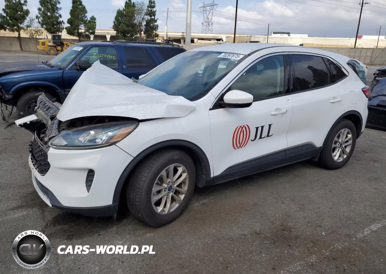 2020 Ford Escape Se