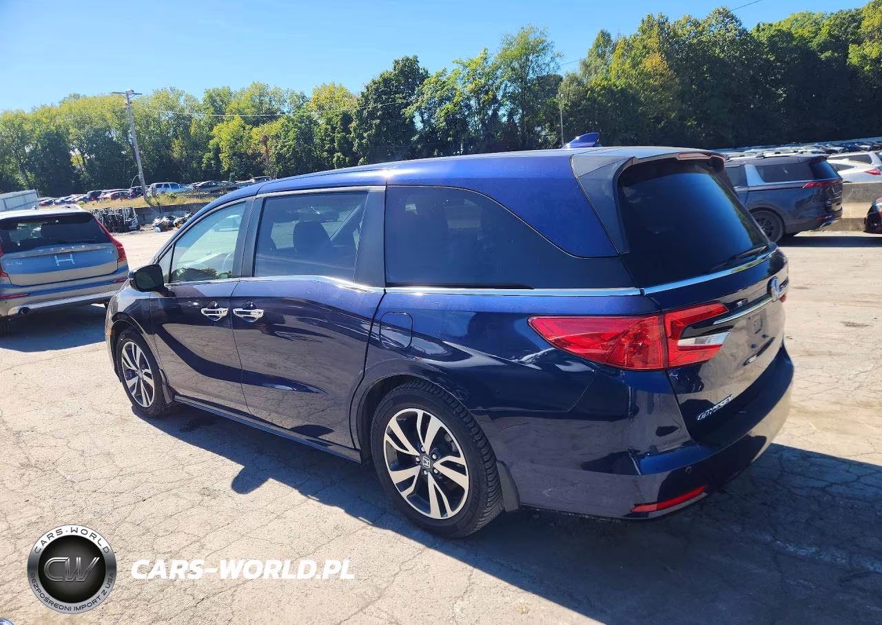 2022 Honda Odyssey Touring VIN:5FNRL6H83NB044708 - 2