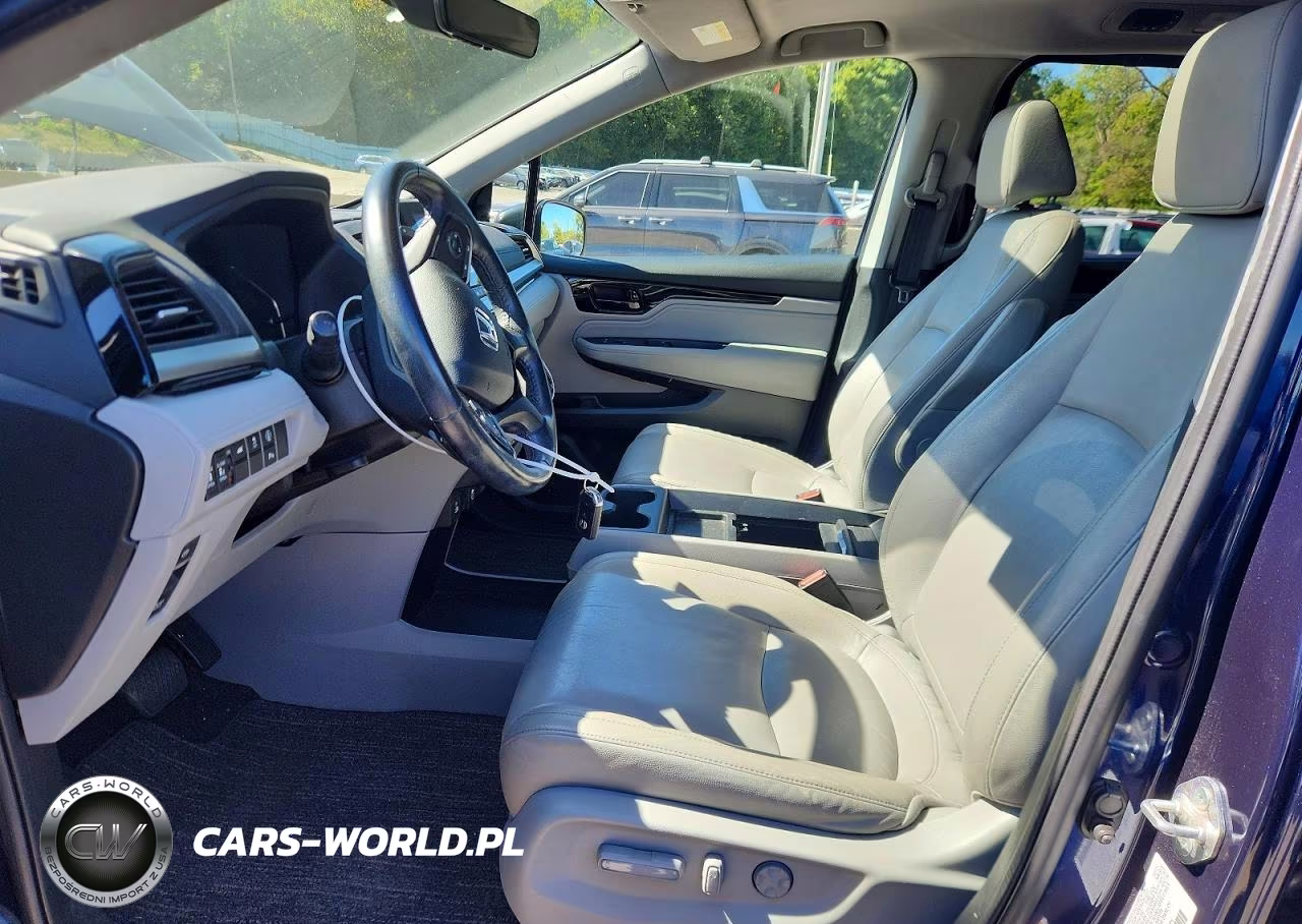 2022 Honda Odyssey Touring VIN:5FNRL6H83NB044708 - 7