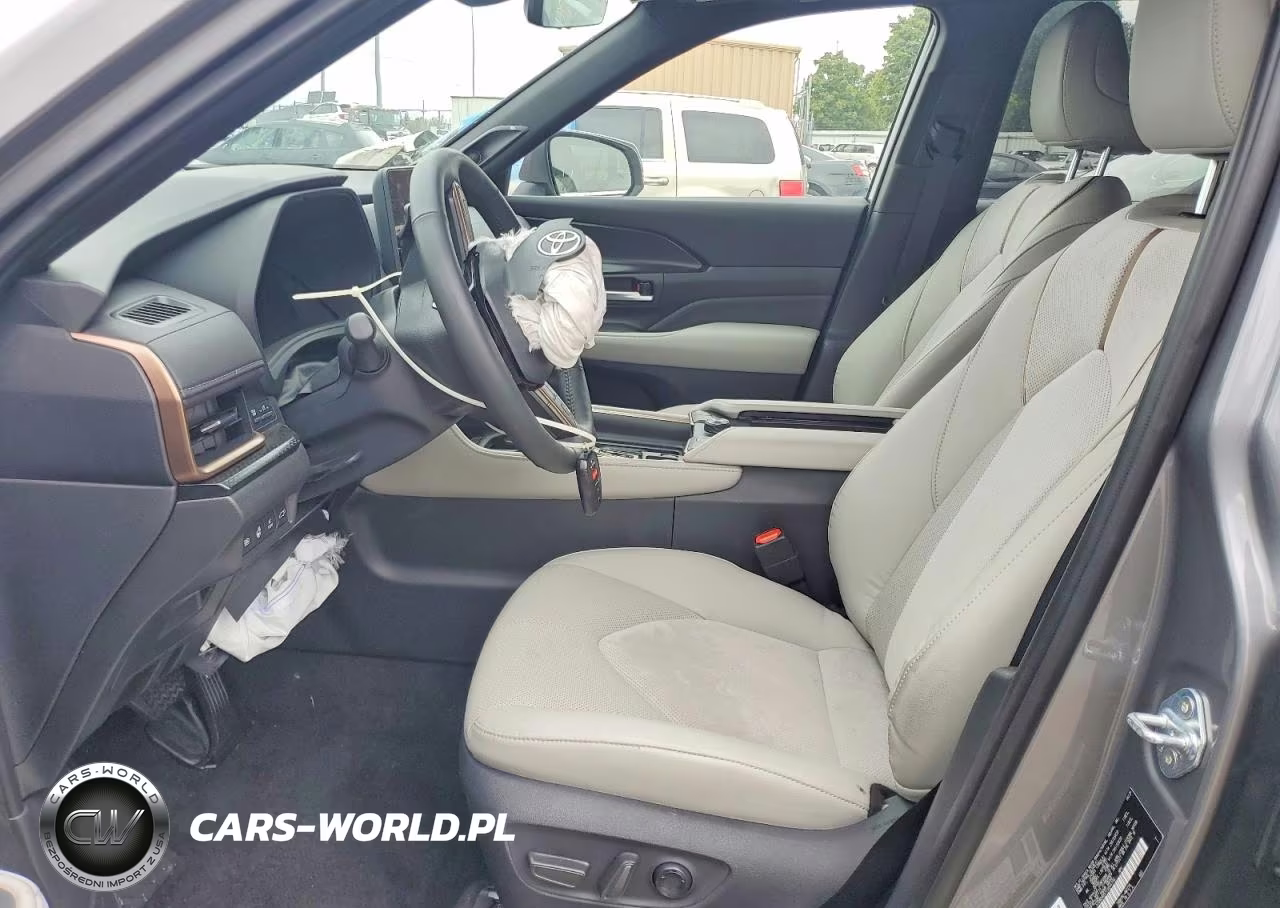 2026 Toyota Grand Highlander Hybrid Max Platinum VIN:5TDADAB51TS044176 - 7