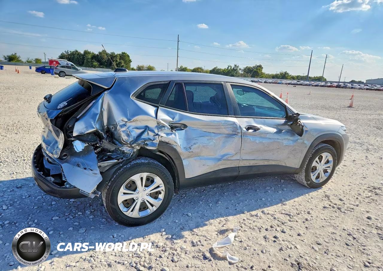 2024 Chevrolet Trax Ls VIN:KL77LFE27RC044993 - 3