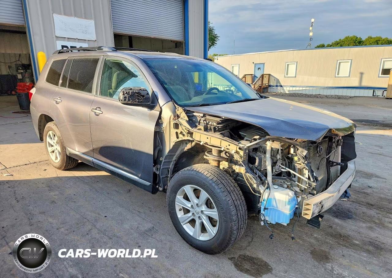 2012 Toyota Highlander Base VIN:5TDBK3EH8CS160776 - 4