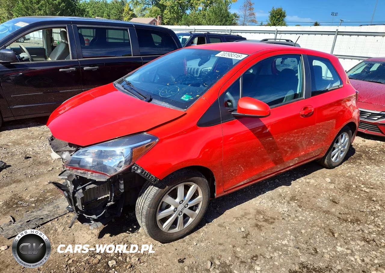 2015 Toyota Yaris 3-Door Le VIN:VNKJTUD33FA028375 - 1