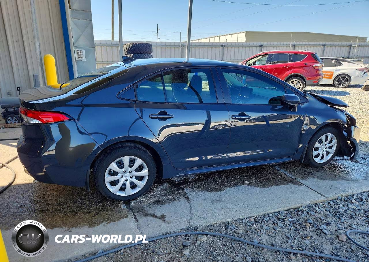 2026 Toyota Corolla Le VIN:5YFB4MDEXTP456317 - 3