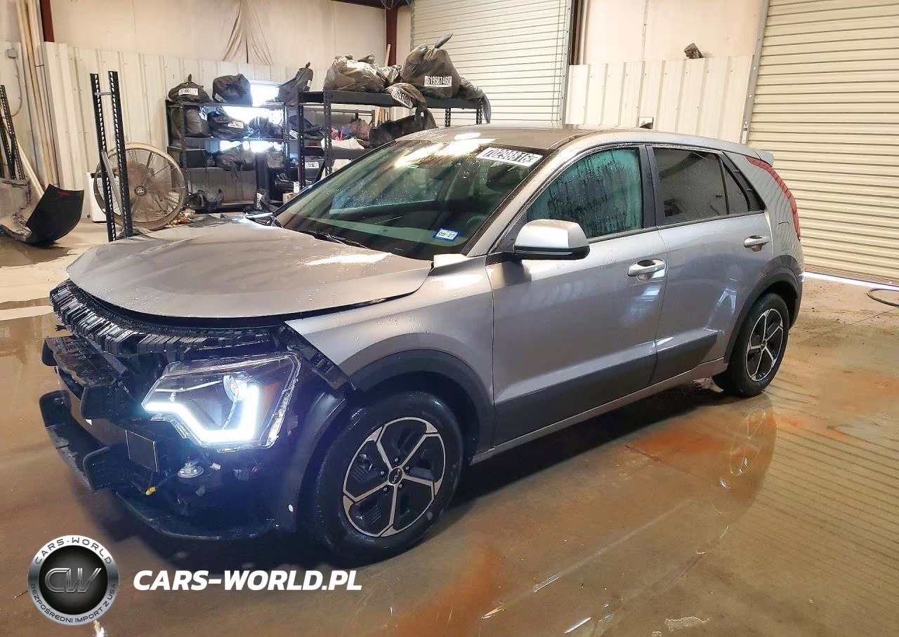 2026 Kia Niro Lx VIN:KNDCP3LE0T5362127 - 1