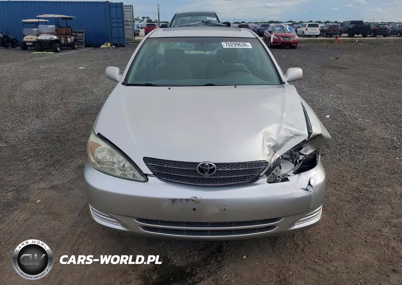 2003 Toyota Camry Le VIN:4T1BE32K63U675175 - 5