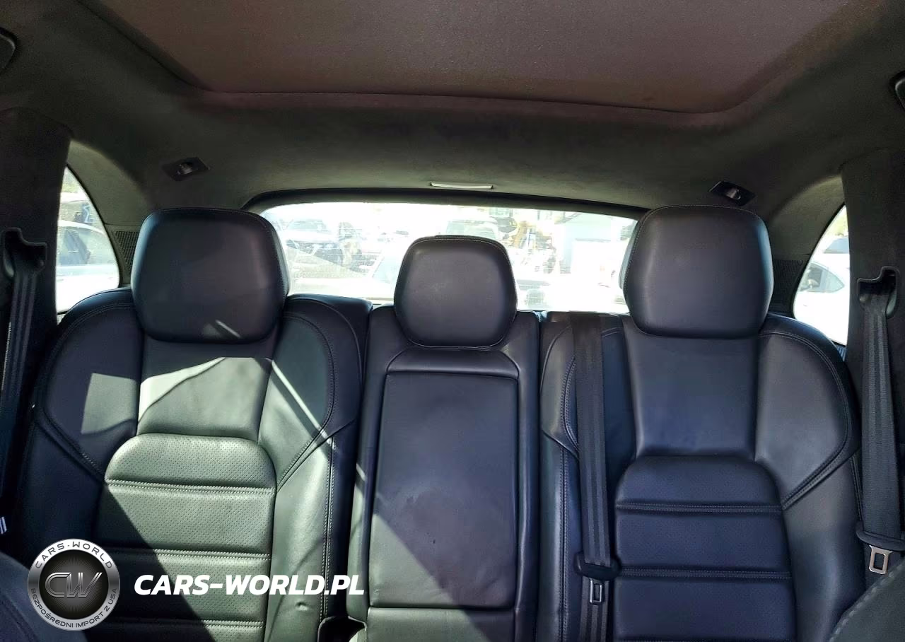 2014 Porsche Cayenne Gts VIN:WP1AD2A25ELA74328 - 10