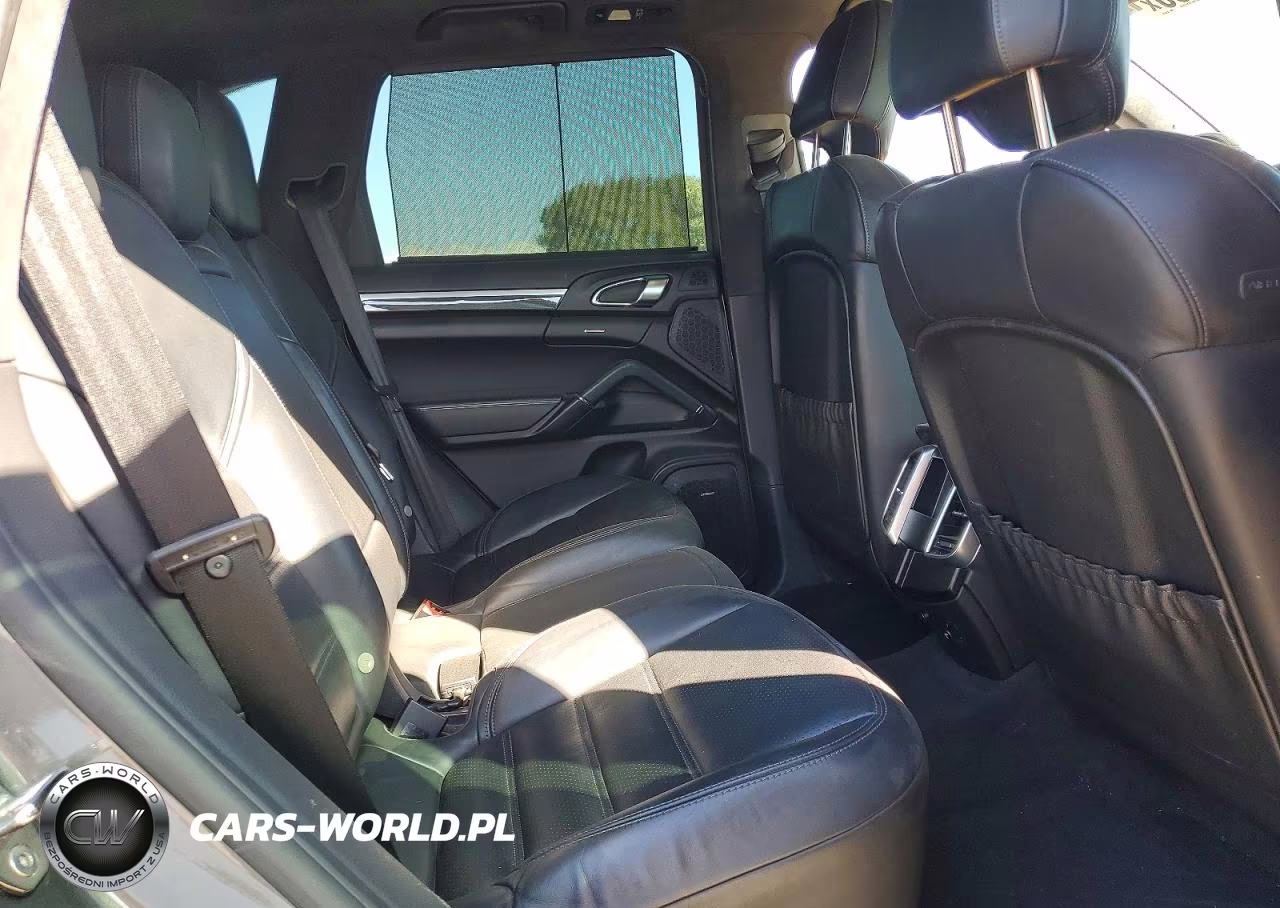 2014 Porsche Cayenne Gts VIN:WP1AD2A25ELA74328 - 11