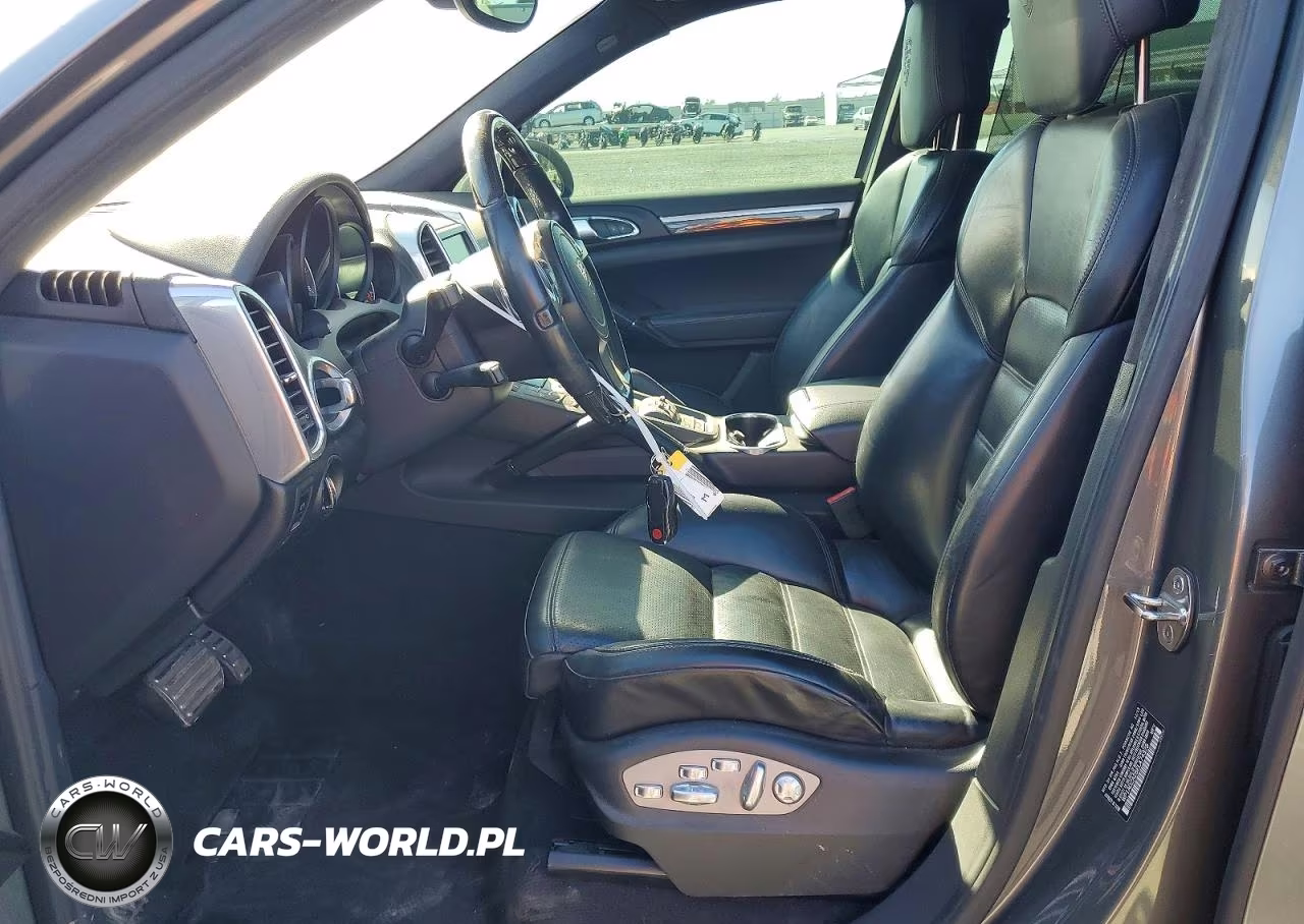 2014 Porsche Cayenne Gts VIN:WP1AD2A25ELA74328 - 7