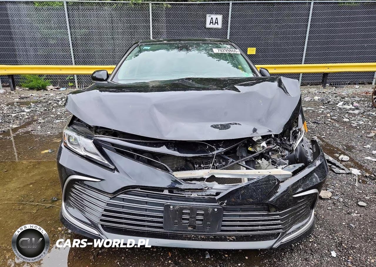 2021 Toyota Camry Le VIN:4T1C11BKXMU021804 - 5