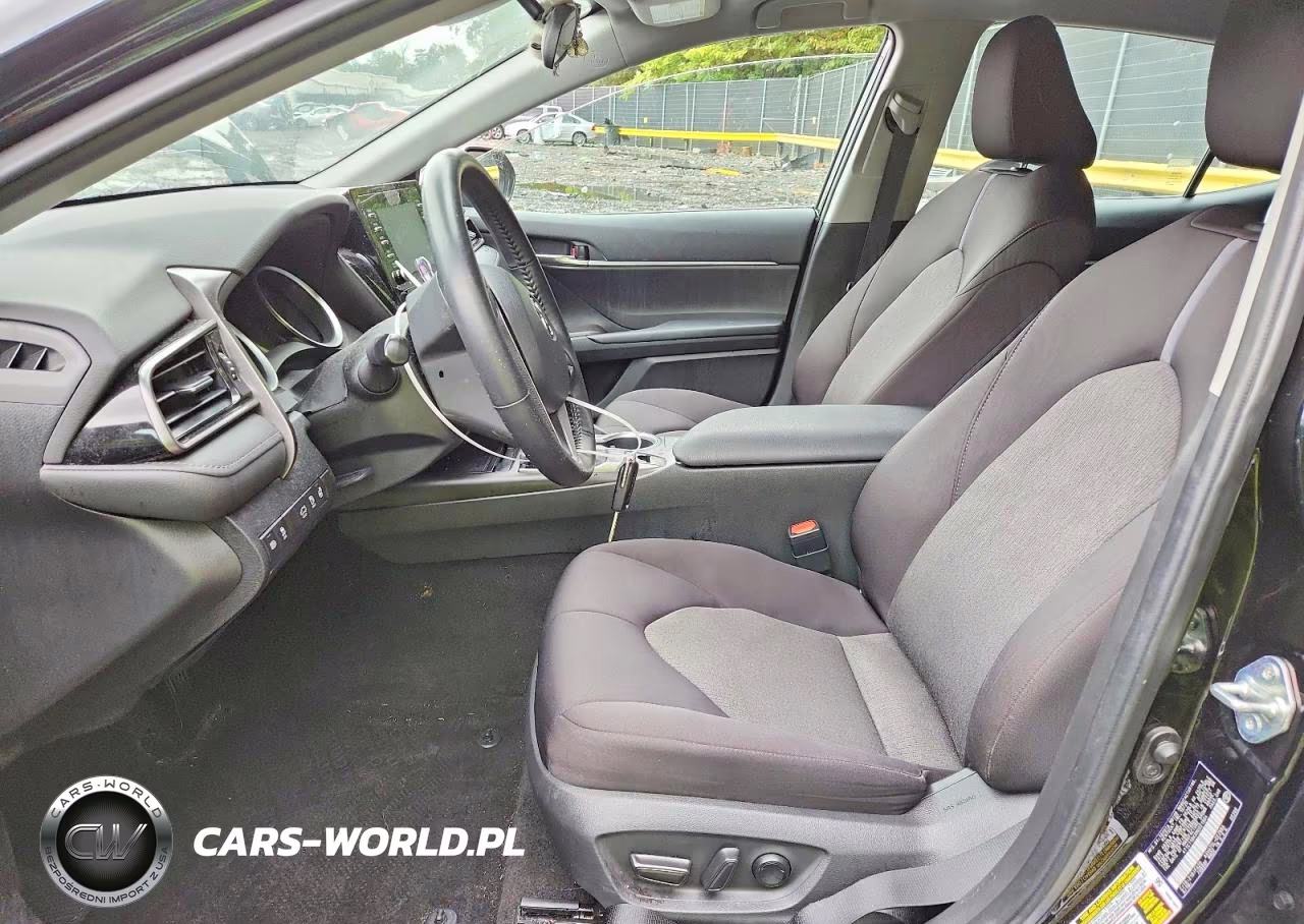 2021 Toyota Camry Le VIN:4T1C11BKXMU021804 - 7