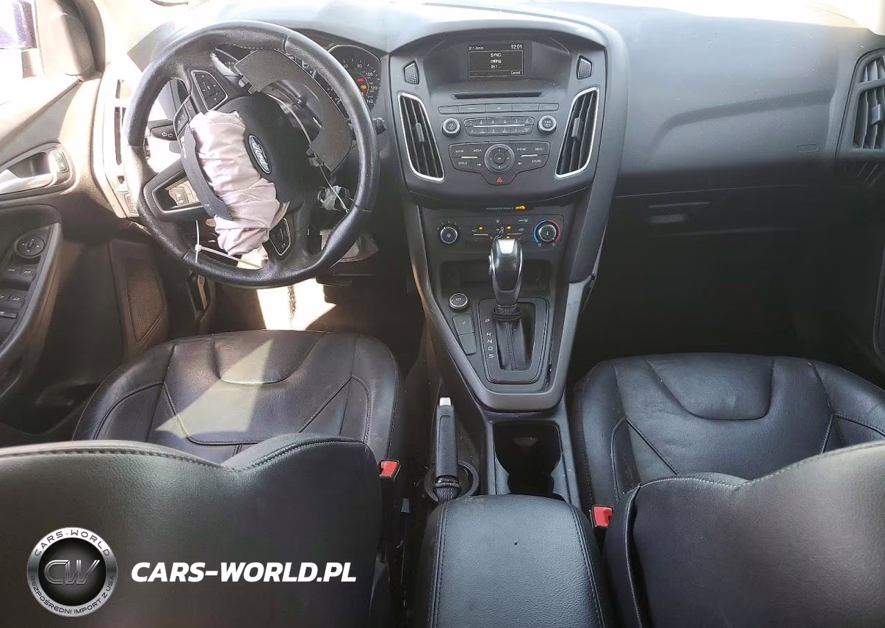 2016 Ford Focus Se VIN:1FADP3K26GL391618 - 8