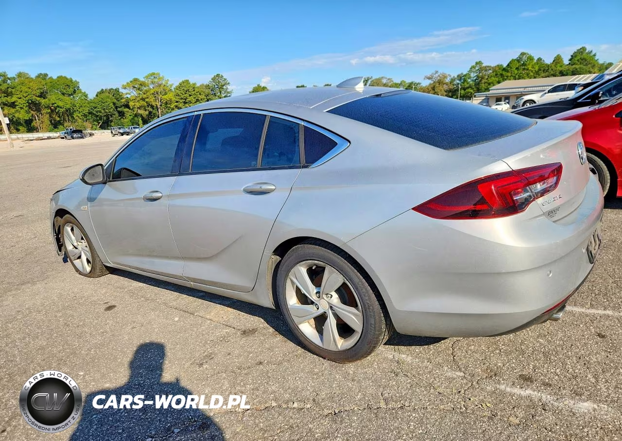 2018 Buick Regal Preferred VIN:W04GL6SX5J1132972 - 2