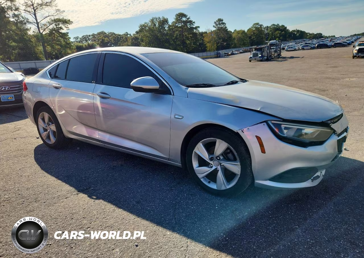 2018 Buick Regal Preferred VIN:W04GL6SX5J1132972 - 4